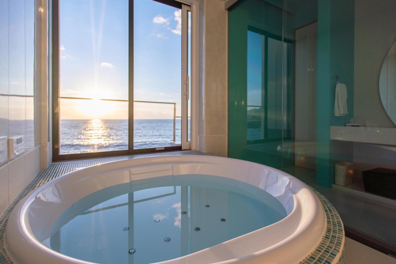 פוקואי Sunset & Villa Spa Resort מראה חיצוני תמונה